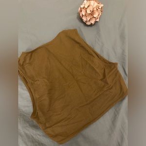 Super cute Banana republic crop top,